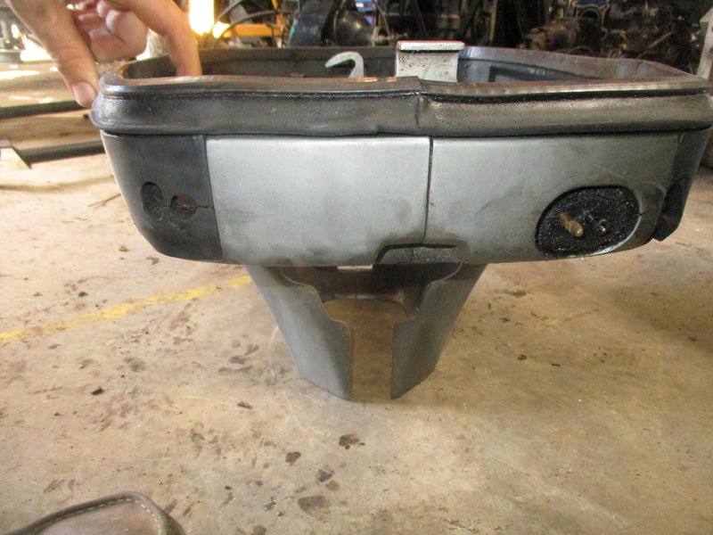 Mariner 125hp 2 stroke outboard side cover set (821874)(821873)