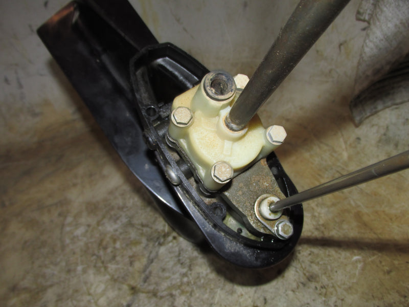 Nissan 9.8hp 4 Stroke Outboard Long Shaft Lower Unit