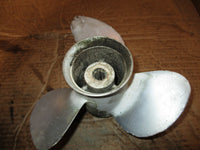 Load image into Gallery viewer, Nissan 25hp 4 stroke outboard aluminum prop 9.9 x 11
