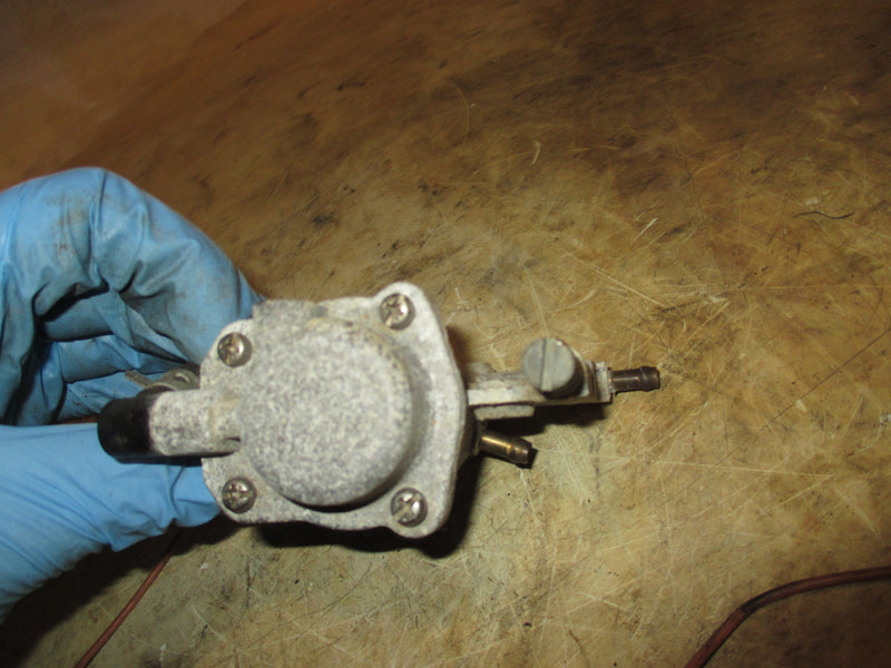 Suzuki DT150 150hp 2 stroke outboard fuel primer (PARTS)