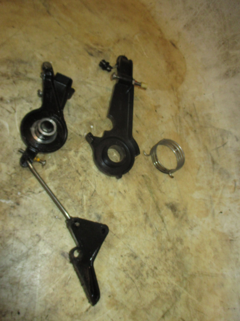 Mariner 75hp 2 Stroke outboard Throttle Bracket (42947-1)/(42882-C1)