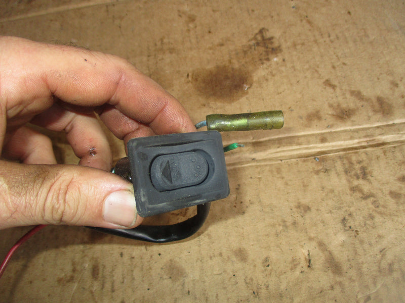 Mariner 125hp 2 stroke outboard tilt trim switch (896620)