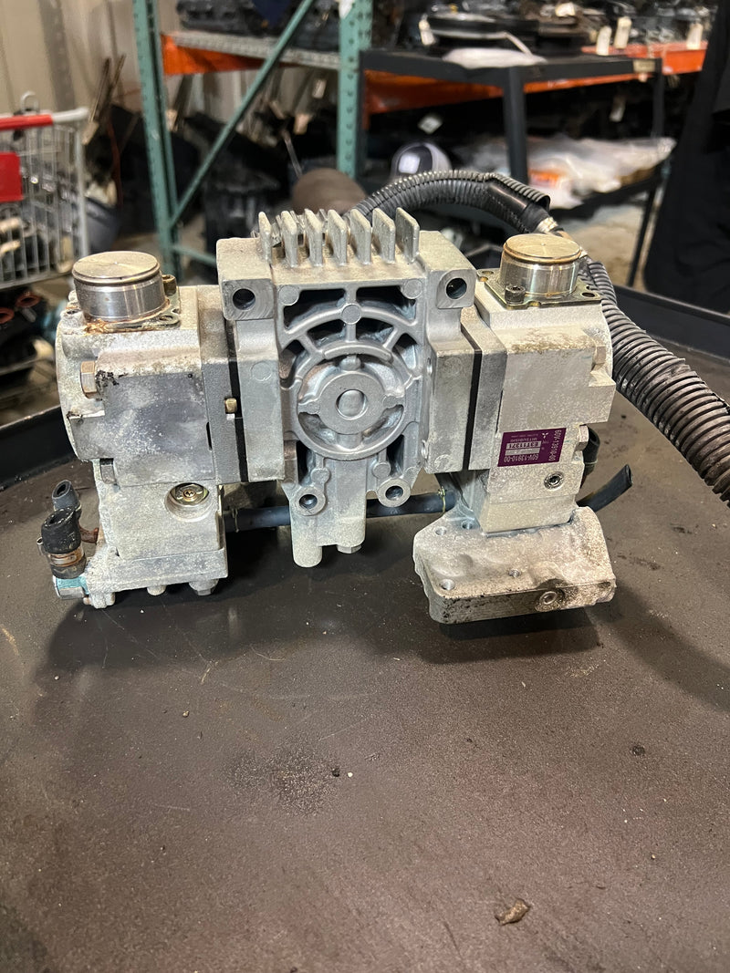 Yamaha 300hp HPDI outboard fuel injection pump (60V-13910-00-00)