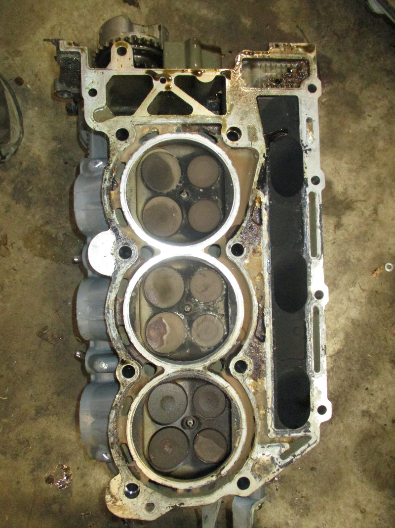 Suzuki DF300 300hp outboard starboard cylinder head