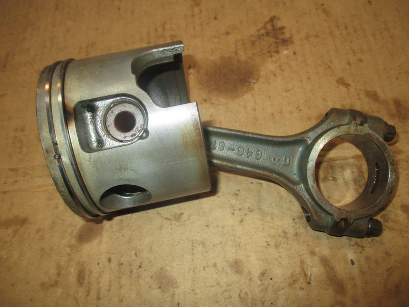 Mariner 125hp 2 stroke outboard piston and rod (826191)(646-818846)