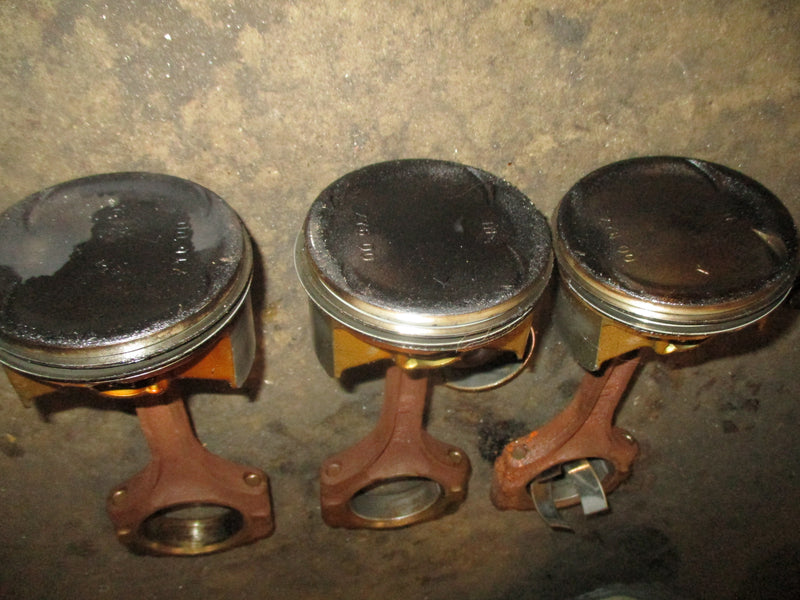 Honda BF135A 4 stroke outboard piston and rod set of 3 (13101-ZY6)