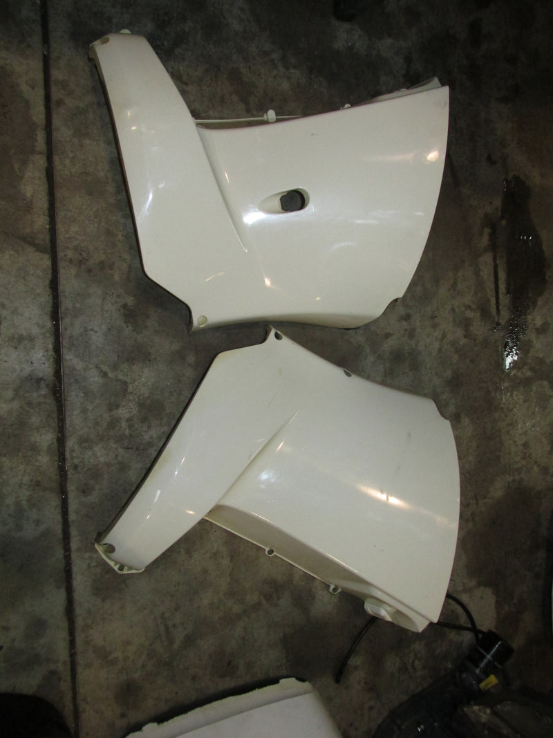 Suzuki DF350 350hp 4 Stroke Outboard Midsection cover (61131-98L00)