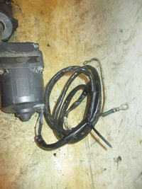 Load image into Gallery viewer, Yamaha 150HP 4 stroke outboard tilt trim unit
