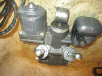 Load image into Gallery viewer, Yamaha 150HP 4 stroke outboard tilt trim unit
