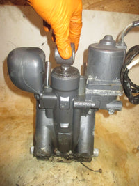 Load image into Gallery viewer, Yamaha 150HP 4 stroke outboard tilt trim unit
