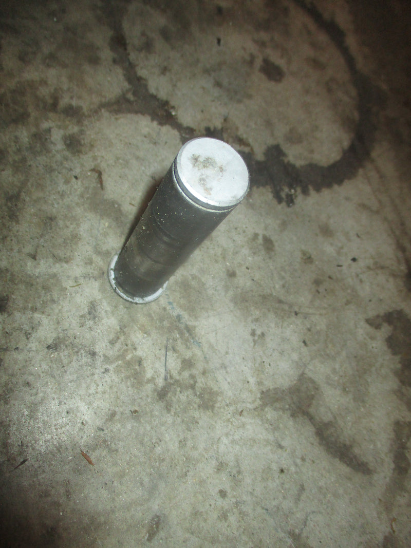 Yamaha 150hp 4 stroke outboard upper trim pin (64E-43126-00)