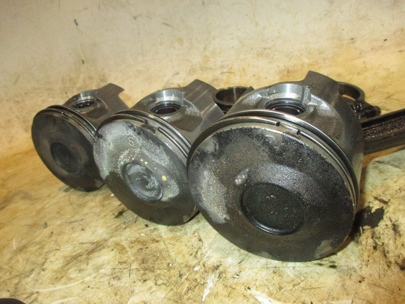 Mercury 250hp ProXS 2 Stroke outboard Starboard Piston and Rod Set of 3