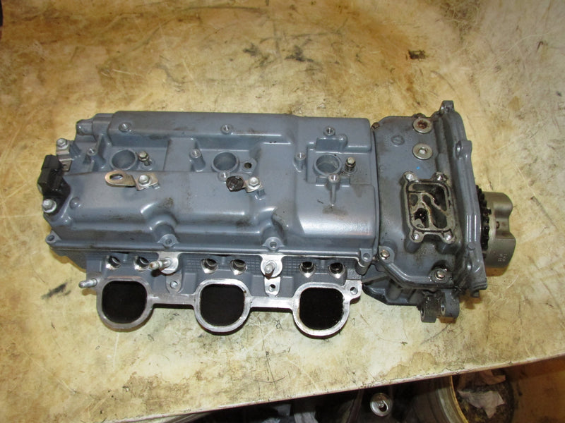 Suzuki DF350 350hp 4 Stroke Outboard Starboard cylinder head (11101-98L10)