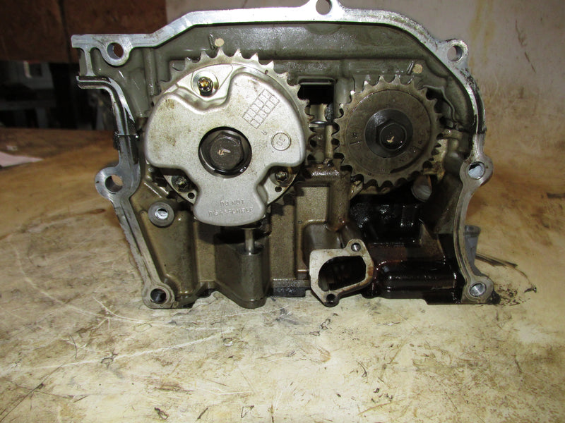 Suzuki DF350 350hp 4 Stroke Outboard Starboard cylinder head (11101-98L10)