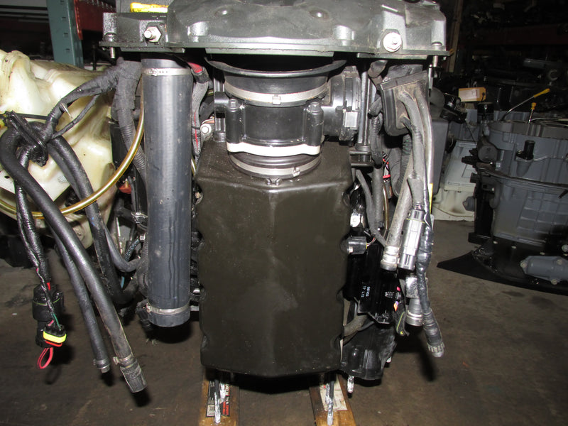 Evinrude Etec G2 250hp H0 2 Stroke Outboard Dressed Crankcase Powerhead