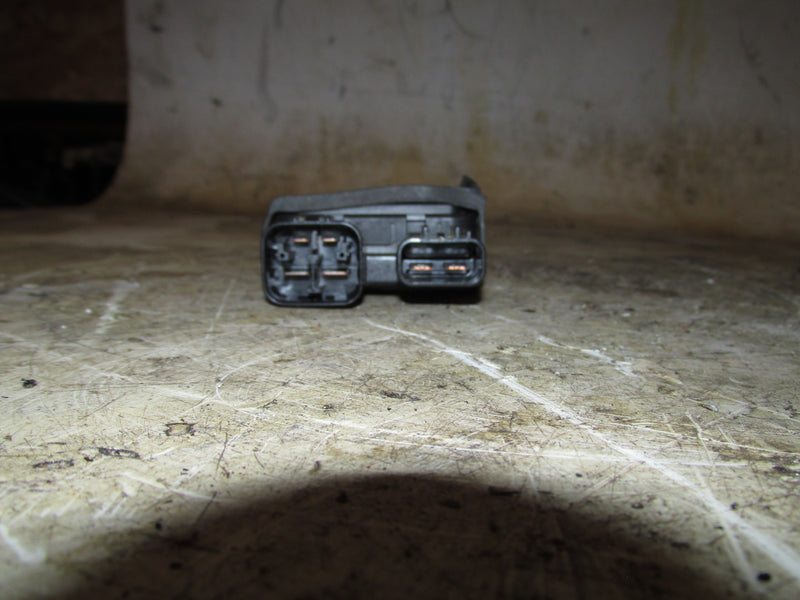 Suzuki DF350 350hp 4 Stroke Outboard Tilt trim relay (38410-93J20)