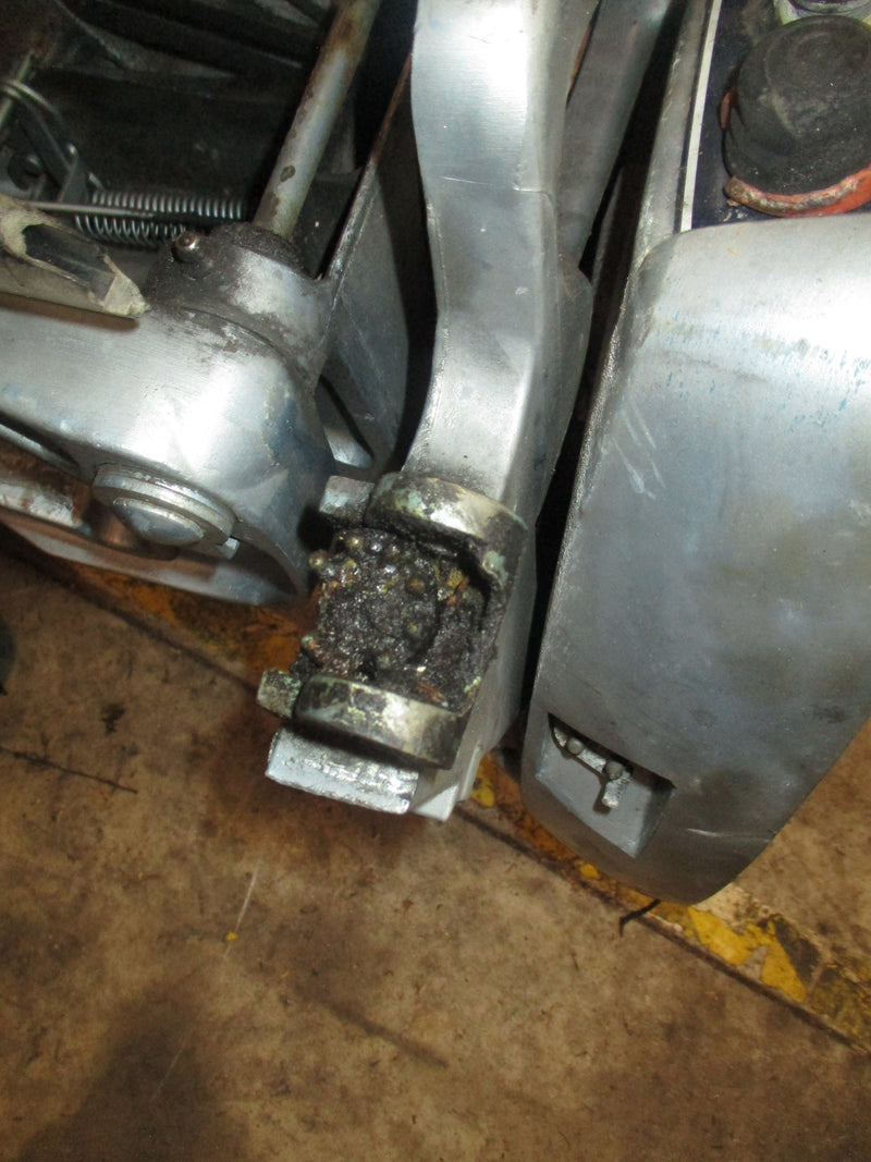 Evinrude 35hp 2 stroke midsection PARTS ONLY