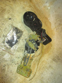 Load image into Gallery viewer, Johnson/Evinrude outboard Flush mount control box
