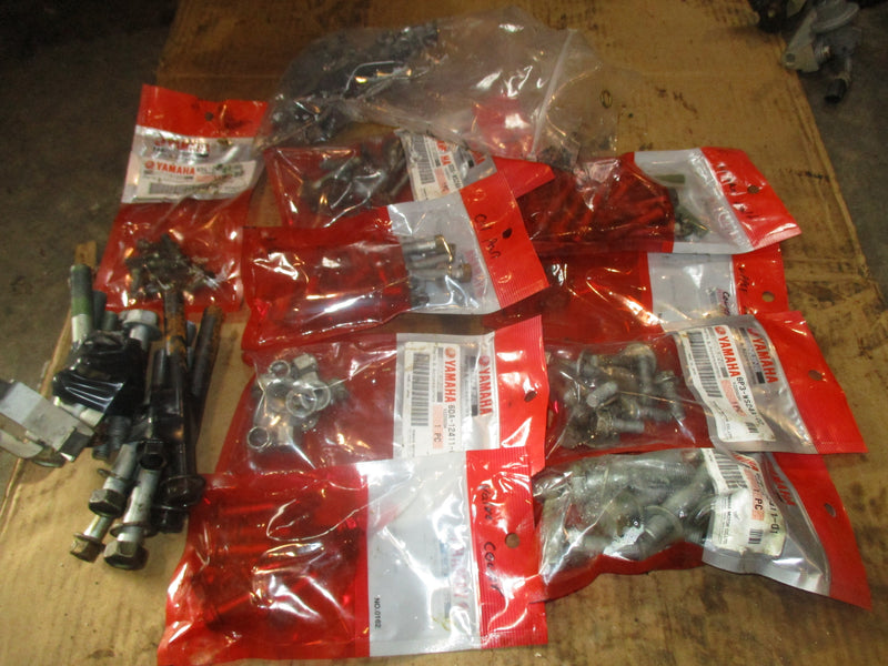 Yamaha outboard bolt set