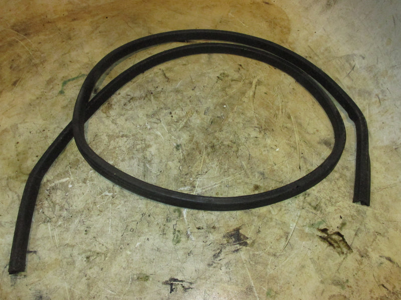 Mercury 250hp ProXS 2 Stroke outboard cowling grommet (8M0011984)
