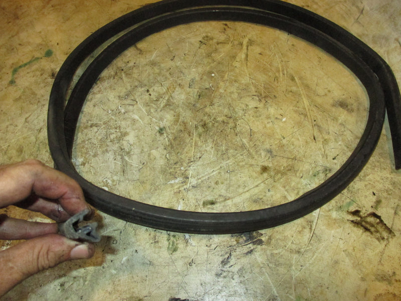 Mercury 250hp ProXS 2 Stroke outboard cowling grommet (8M0011984)