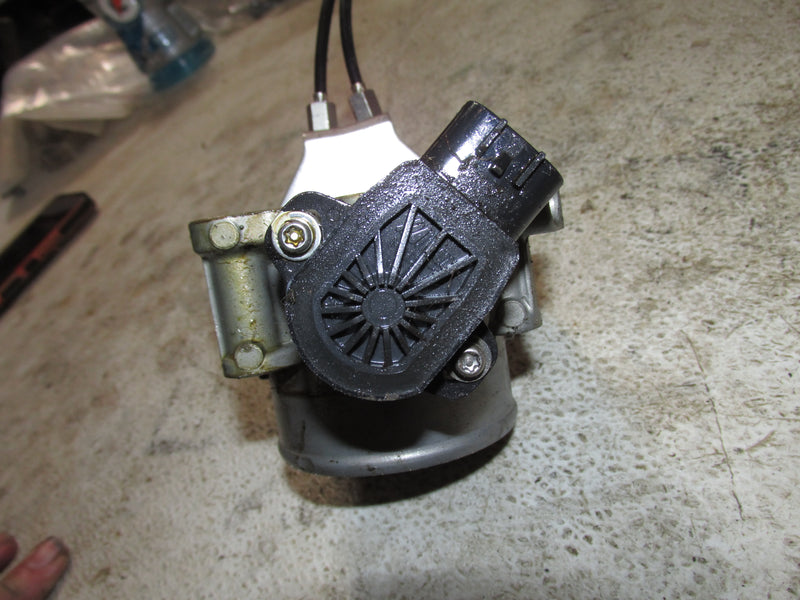 Suzuki DF150 150hp Outboard Throttle Body (13300-96J00)