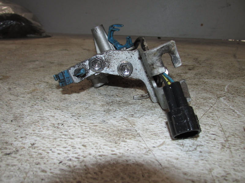 Suzuki DF150 150hp Outboard Neutral Switch and Shift Bracket (13580-93J02)
