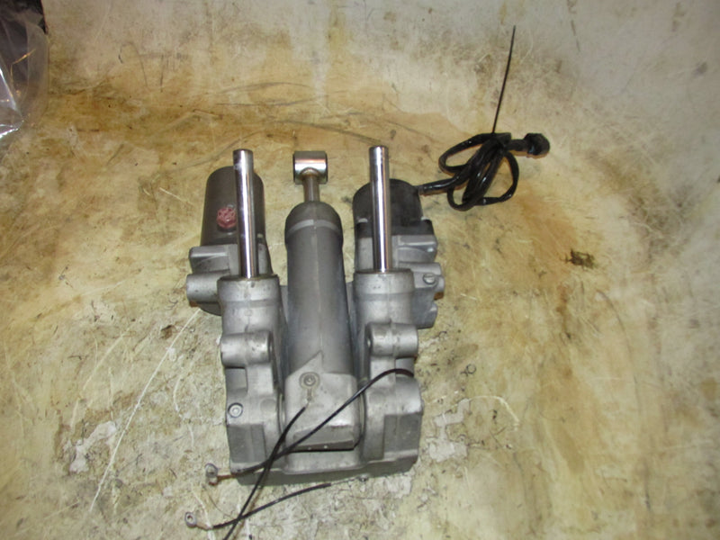 Suzuki DF350 350hp 4 Stroke Outboard Tilt trim unit (48000-98L01)