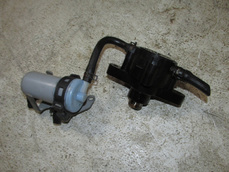 Suzuki DF150 150hp Outboard Fuel Pump and Filter (15100-96J0V)