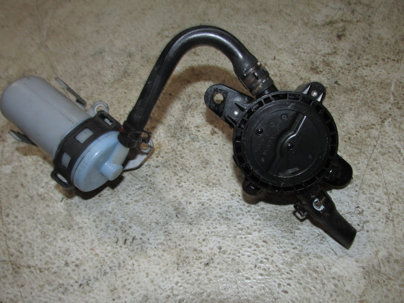 Suzuki DF150 150hp Outboard Fuel Pump and Filter (15100-96J0V)