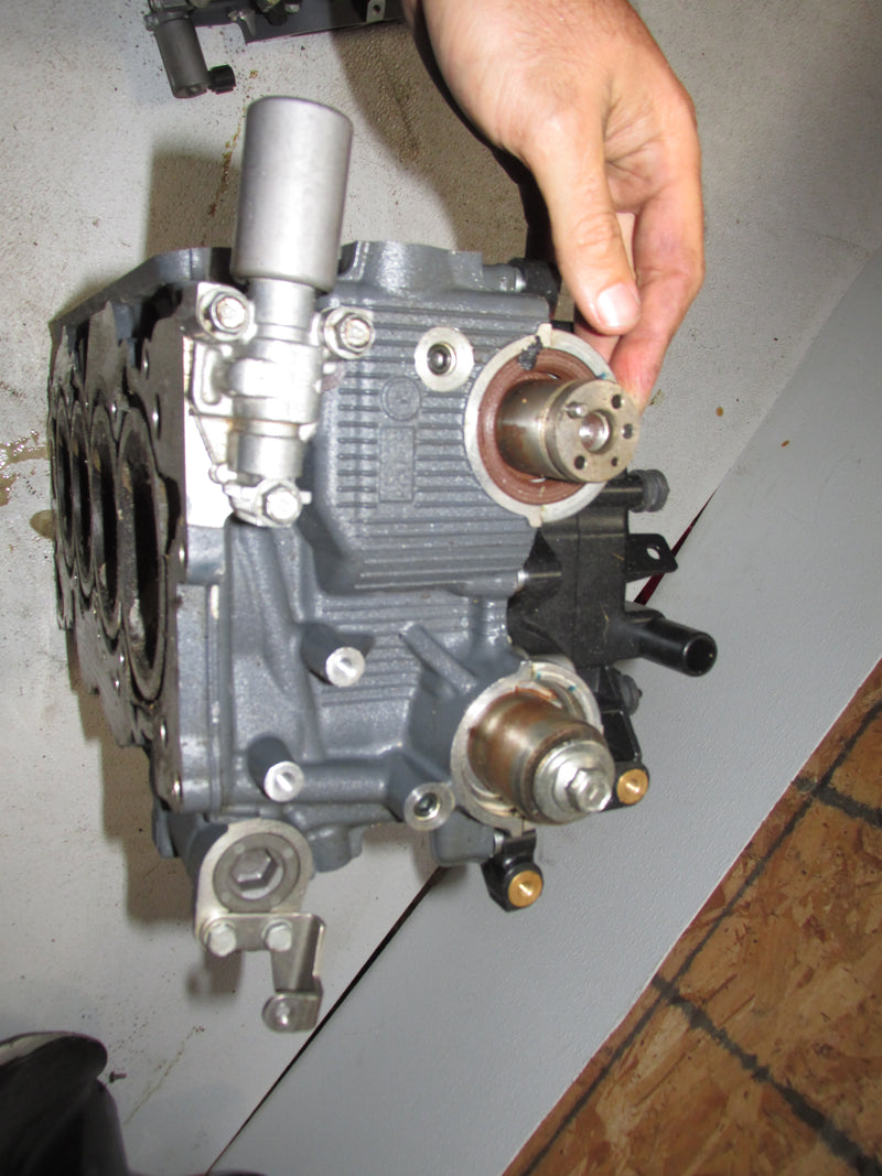 Yamaha 350hp 4 Stroke Outboard Starboard Cylinder Head (Parts)