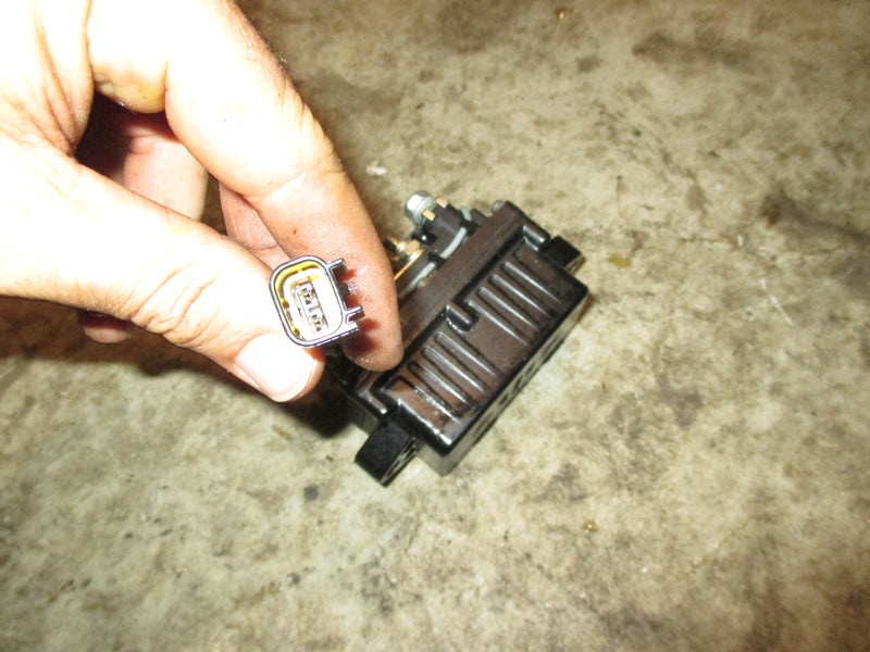 Yamaha 250hp 4 stroke outboard tilt trim relay (63P-81950-00)