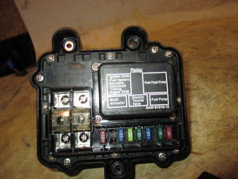 Yamaha 350hp 4 stroke outboard fuse box (6AW-82170-00)