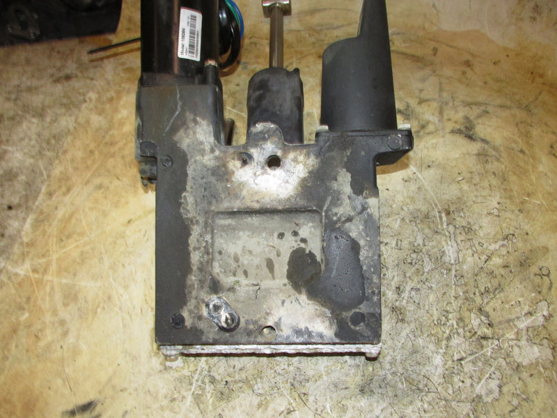 Mercury 225hp optimax 3.0L DFI 2 Stroke Outboard Tilt trim unit (8M0231193)