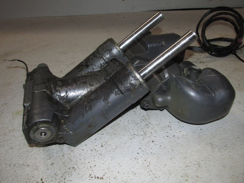 Yamaha 225hp 4 Stroke Outboard Tilt Trim Unit
