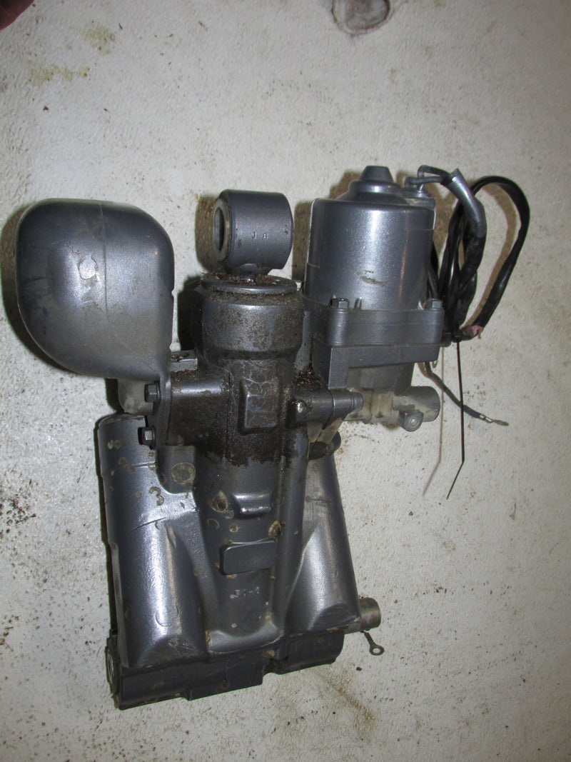 Yamaha 225hp 4 Stroke Outboard Tilt Trim Unit