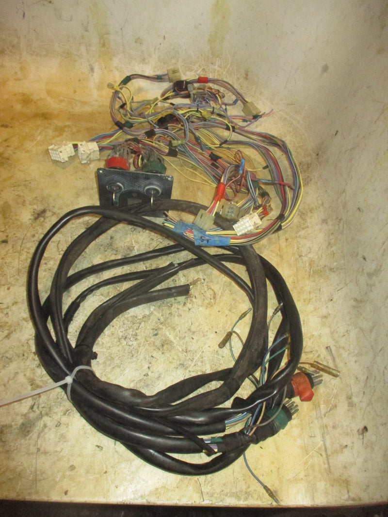 Mercury outboard dual engine 8 pin rigging harness