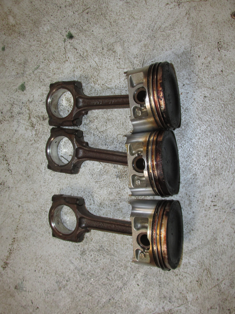 Suzuki DF115 115hp Outboard Piston and Rod Set of 3 (1211-90J01)