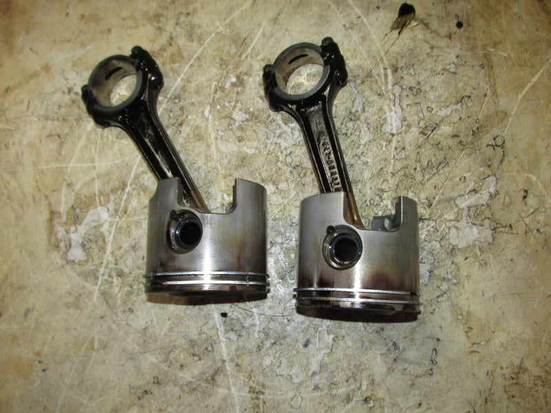 Mercury 225hp optimax 3.0L DFI 2 Stroke Outboard Port piston/Rod set of 2