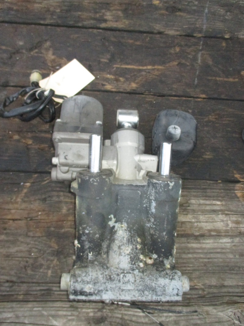 Suzuki DF140-175 tilt trim unit SHOWA #1