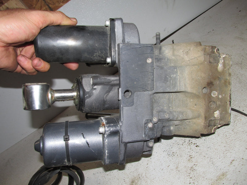 Yamaha 350hp 4 Stroke Outboard Tilt Trim Unit (6ASW-43800-05-00)