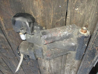 Load image into Gallery viewer, Suzuki DF140-175 tilt trim unit SHOWA #2
