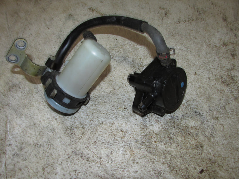 Suzuki DF115 115hp Outboard Fuel Pump and Filter (15100-90J10)