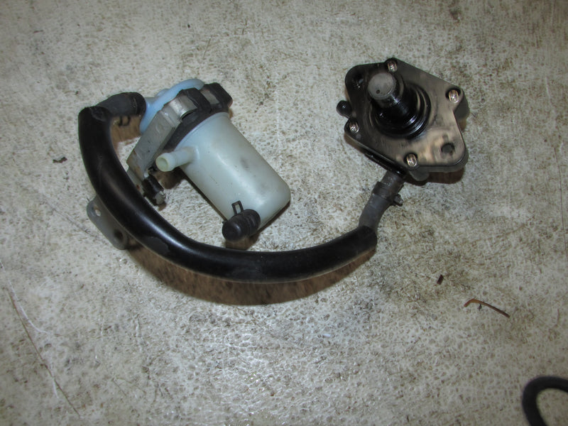 Suzuki DF115 115hp Outboard Fuel Pump and Filter (15100-90J10)