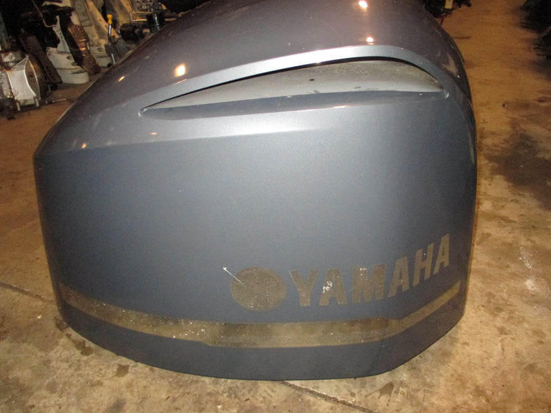 Yamaha 350hp 4 stroke outboard top cowling