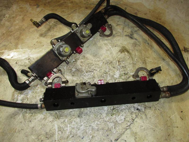 Mercury 225hp optimax 3.0L DFI 2 Stroke Outboard Fuel Rail/Injector Set