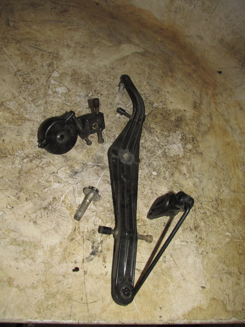 Mercury 115hp 6 CYL 2 Stroke Outboard Throttle Bracket Set (79899/79902)