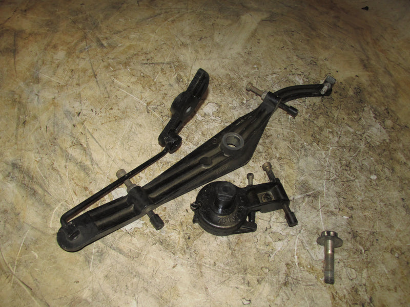 Mercury 115hp 6 CYL 2 Stroke Outboard Throttle Bracket Set (79899/79902)