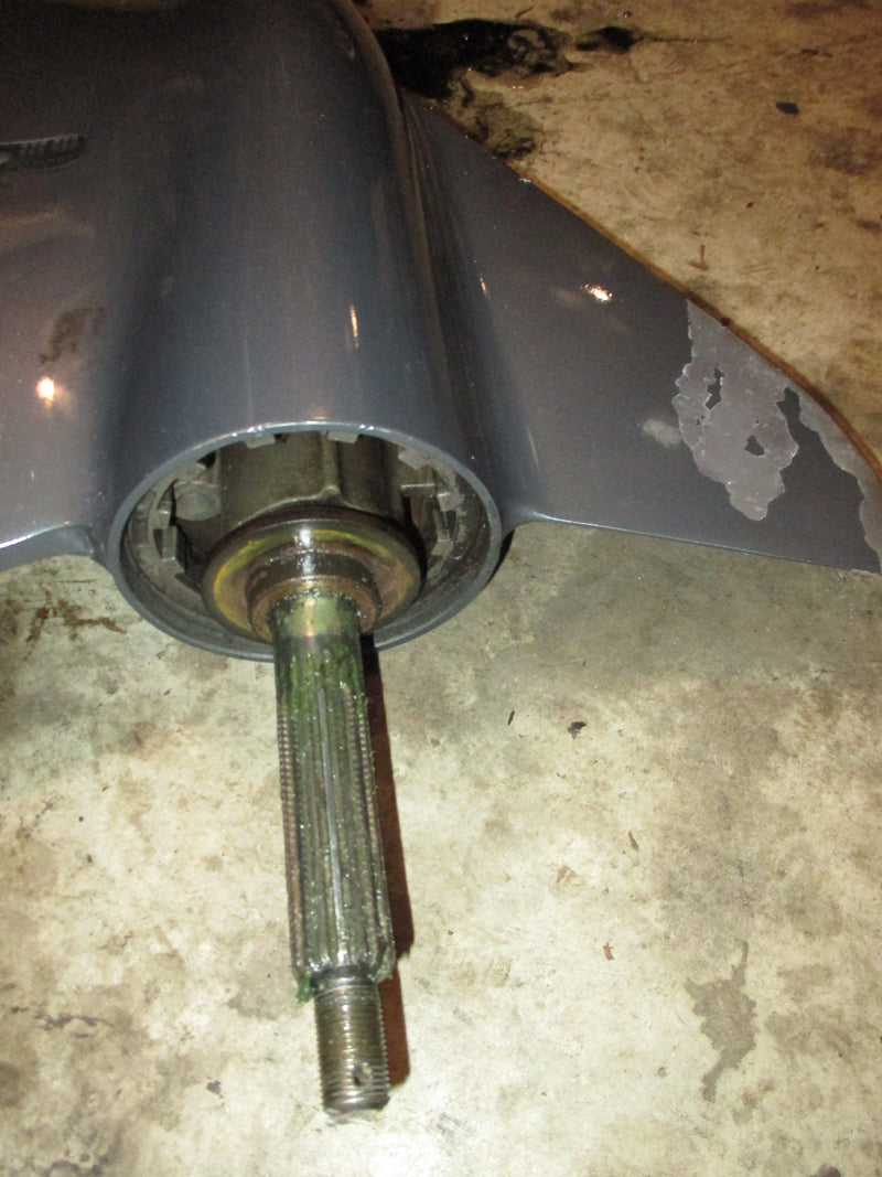 Yamaha 350hp 4 stroke outboard 30 inch shaft counter rotation lower unit