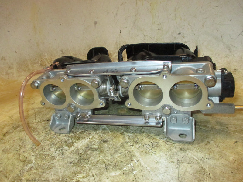 Yamaha 150hp 4 stroke outboard Intake Manifold w/ Throttle Body w/ Sensor